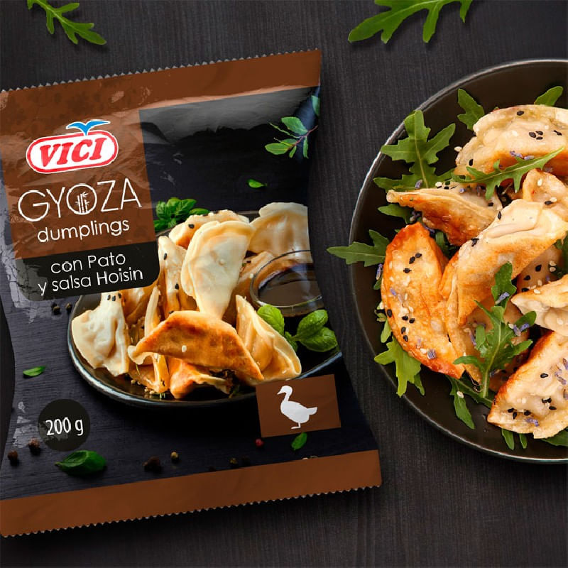 Gyoza-de-pato-y-salsa-hoising