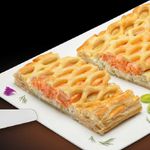 Hojaldre-salmon-con-crema-nata-y-puerros-Premium