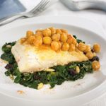 Bacalao-con-garbanzos-y-espinacas-salteadas