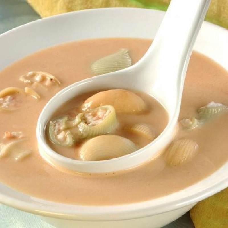 Sopa-de-pescado-con-tiburones-rellenos-de-gambas