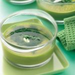 Crema-fria-de-verduras-queso-y-ruca