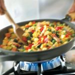 Salteado-de-verduras-con-mejillones-a-la-marinera