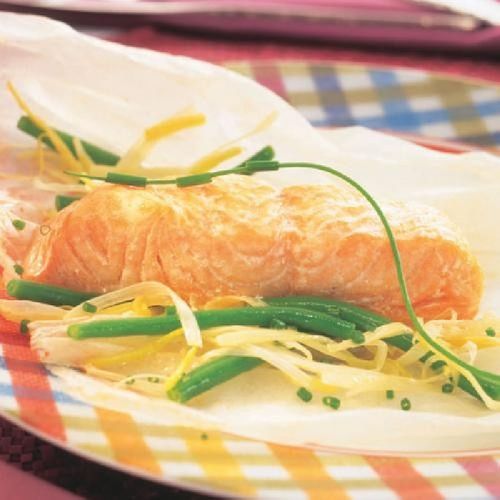 Papillote de salmón con eneldo