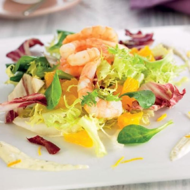 Ensalada-de-langostinos-con-alioli-de-naranja