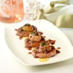 Mini-hamburguesas-con-foie-y-salsa-de-oporto