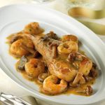 Colas-de-rape-con-setas-y-gambas