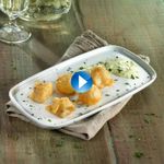Dados-de-bacalao-en-tempura-con-salsa-de-mostaza