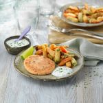 Hamburguesa-de-salmon-con-verduras-en-tempura