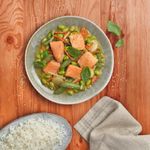 Curry-verde-de-salmon-con-verduras