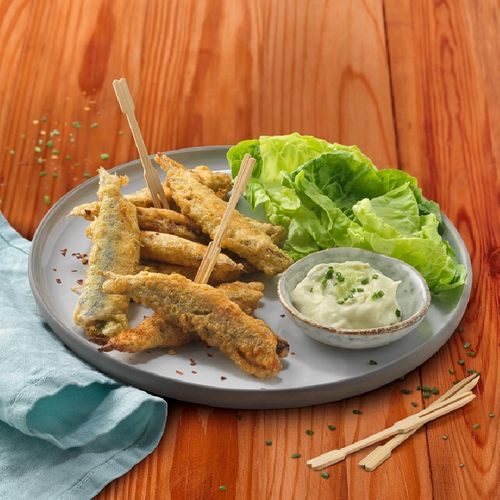 Boquerones rellenos y fritos con mayonesa de wasabi