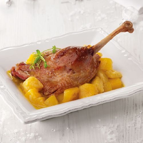 Confit de pato con salsa de frutas