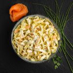 Tallarines-a-las-finas-hierbas-con-salmon