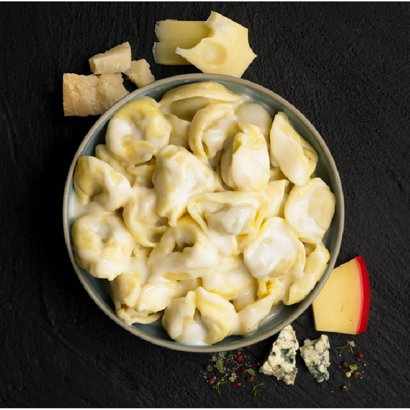 Capelletti-con-setas-y-salsa-4-quesos